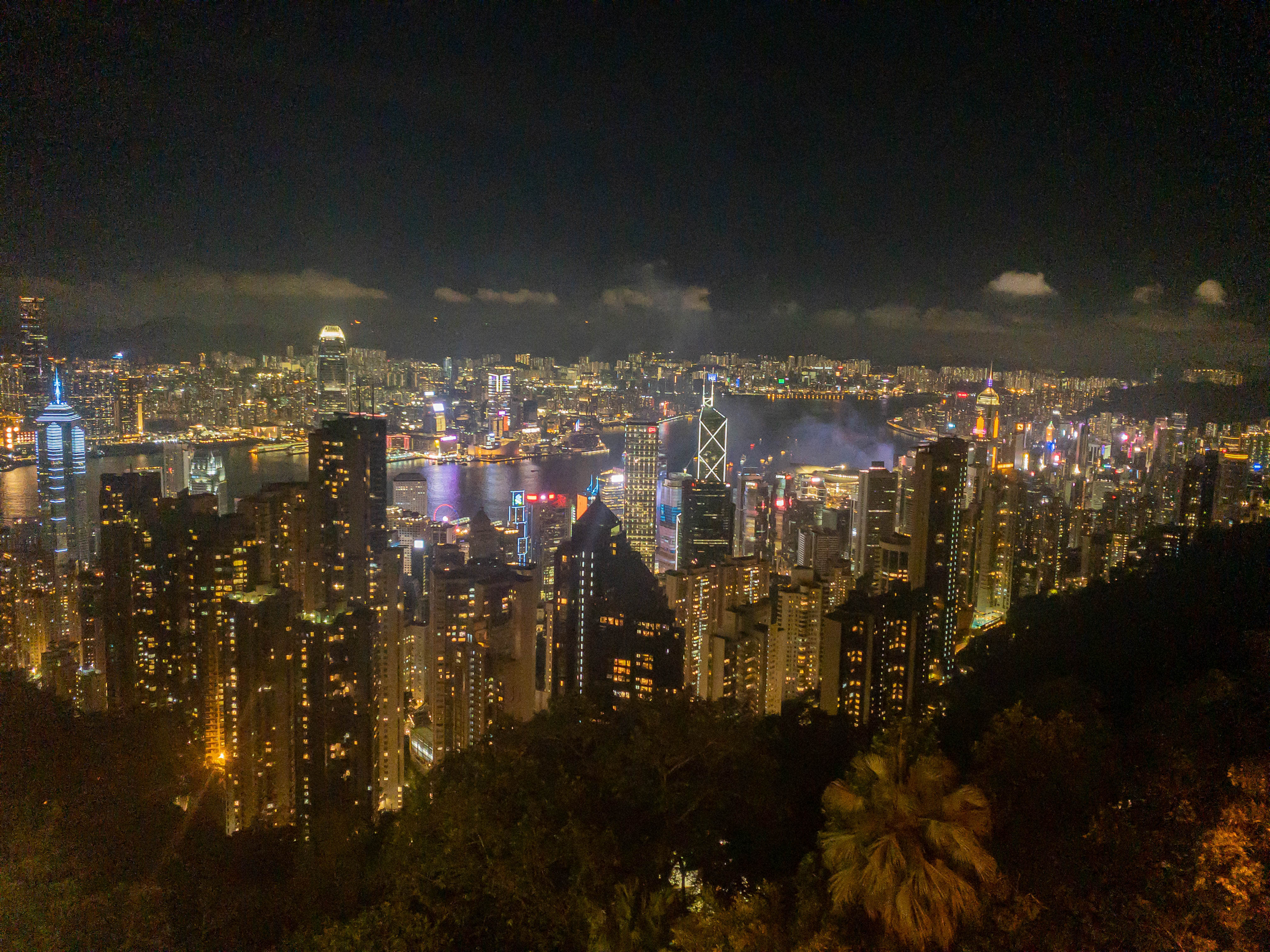 香港